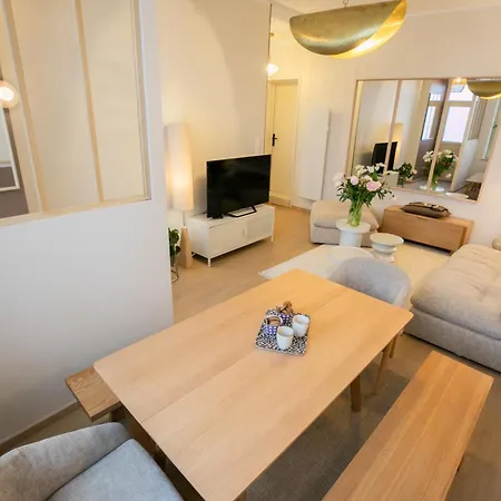 Maison Lumiere Vila *